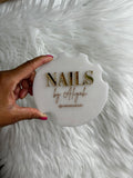 Nailfie prop