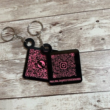 Qr code sign keychain